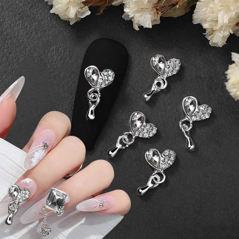 Alloy pendant nail decoration metal silver wire pearl core rhinestone DIY nail art charm accessories W240829