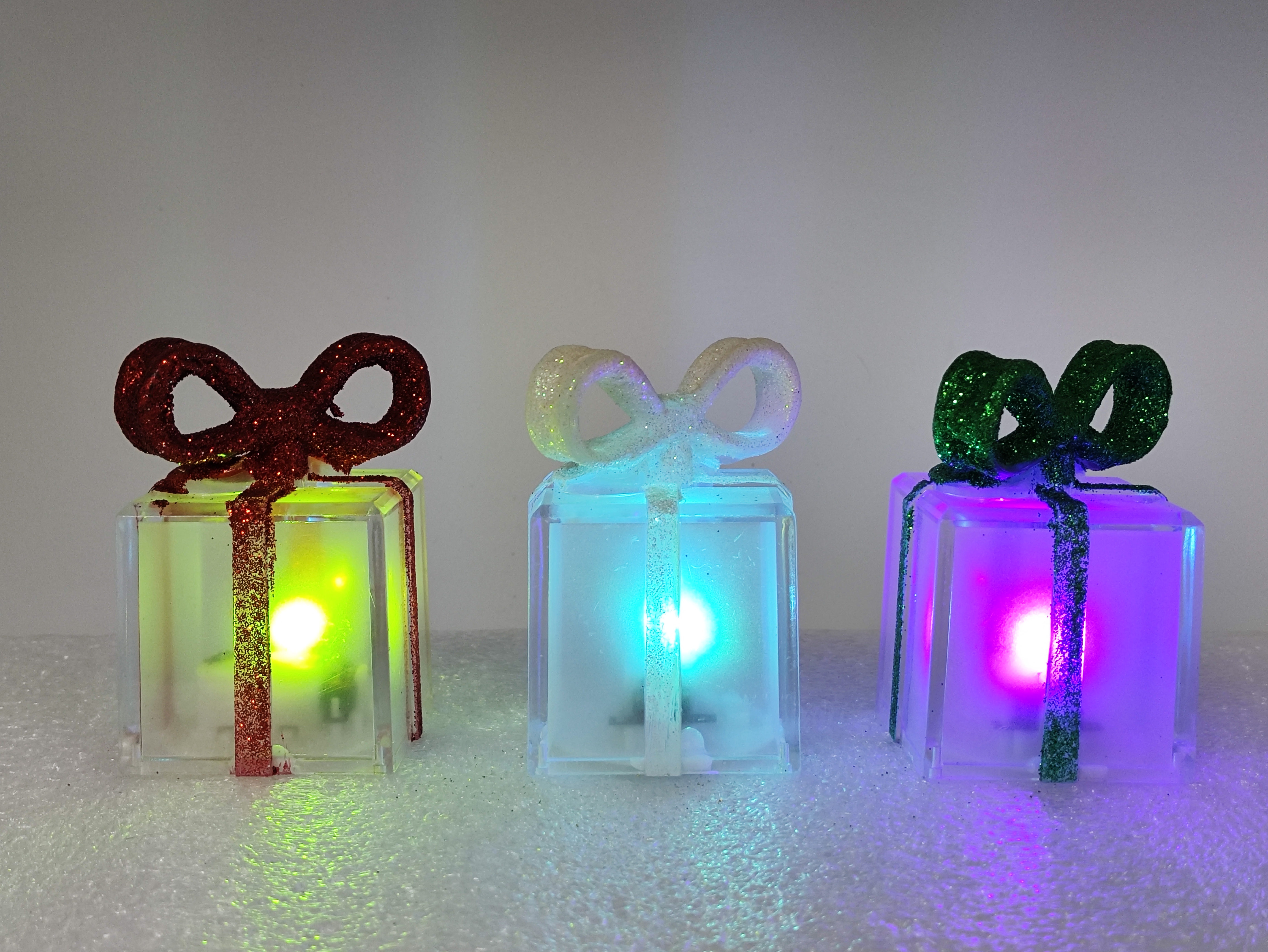 Christmas gift box for children LED lights new small ornaments