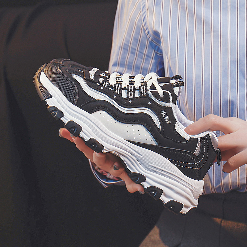 Women's versatile thick sole height increasing sports and leisure running shoes
