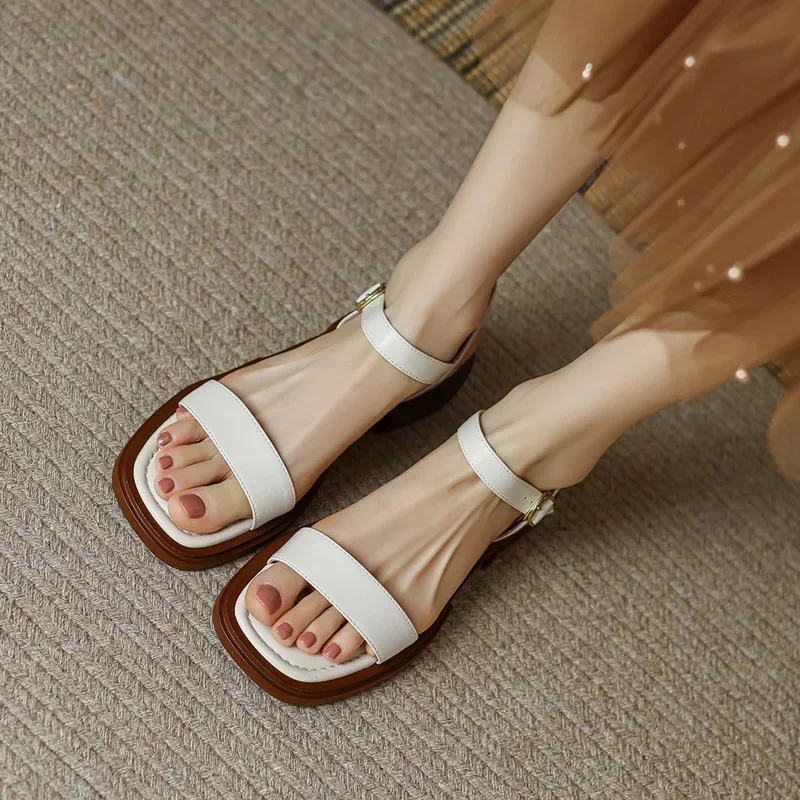 Summer Women's Sandals Luxury Leather Sandals Fashion Square Toe Open Toe Strap Sandals Comfortable Block Heel Platform Sandalen