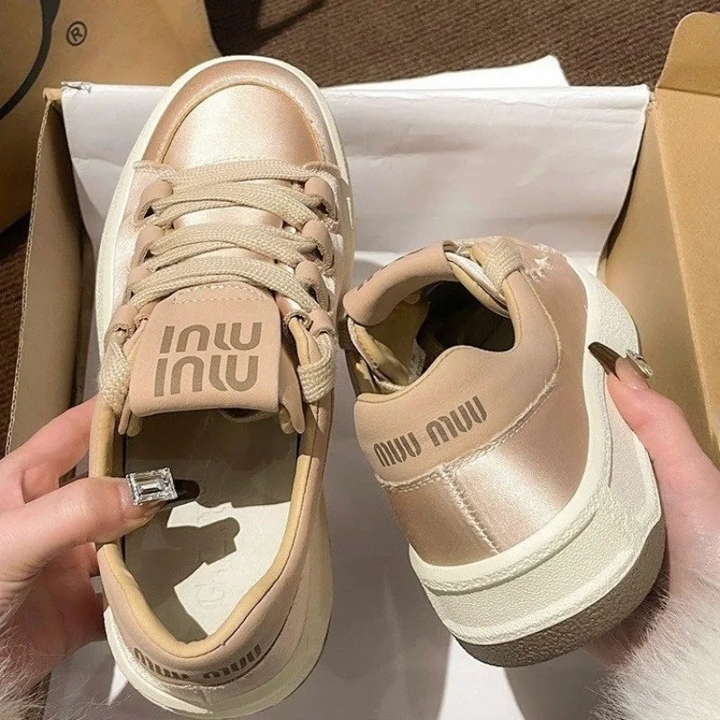 Leather Flat Ladies Running Shoes NEW Lace-up Casual Sneakers Fashion Painted Graffiti Lace Up Sports Shoes for Women 8b7e