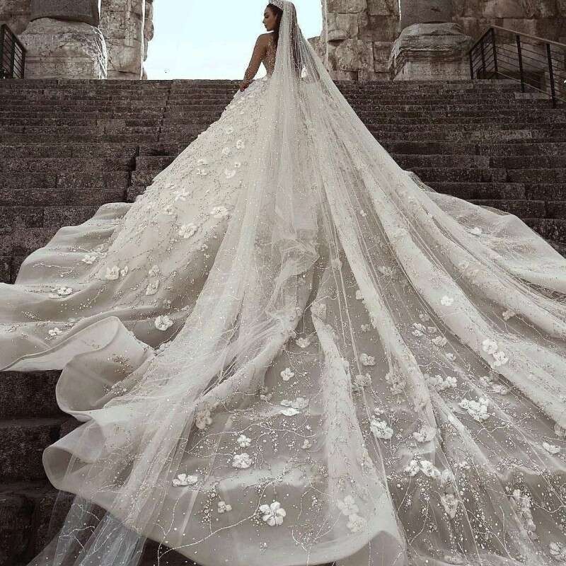 Shiny Ball Gown Long Sleeevs Wedding Dresses Crystal Beaded 3D wers Lace Plus Size Saudi Arabic Dubai Bridal Go