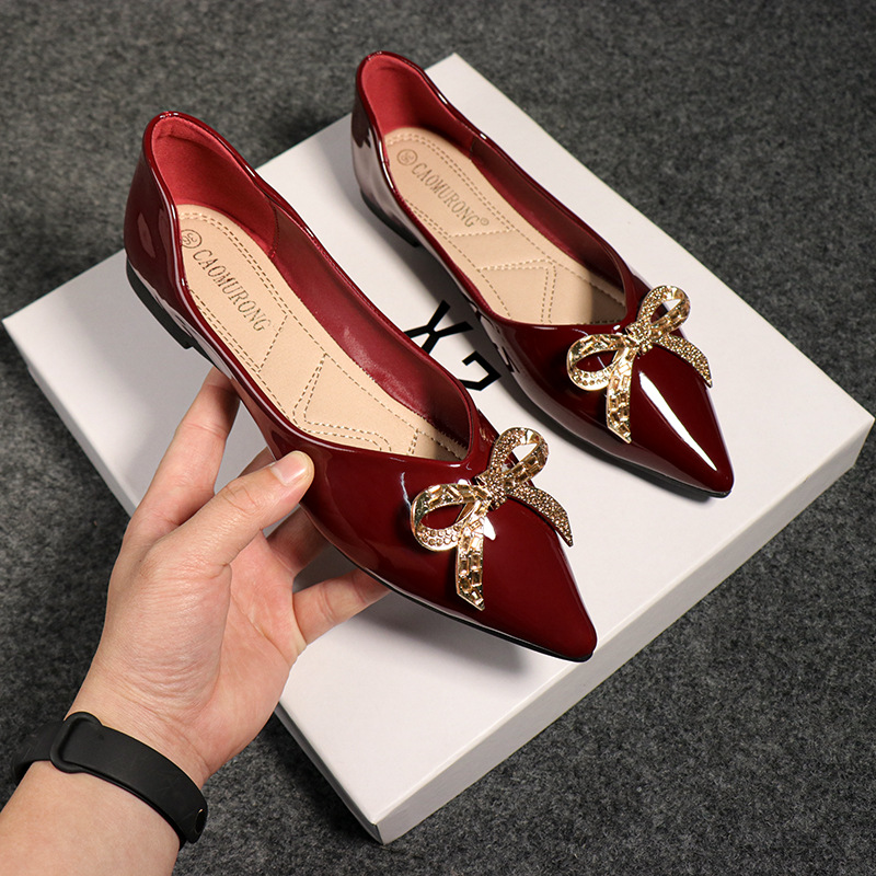 Glitter Metal Bowknot flat shoes woman pointed toe japanned leather ballet flats big size 43 crystal bow wedding shoes for woman