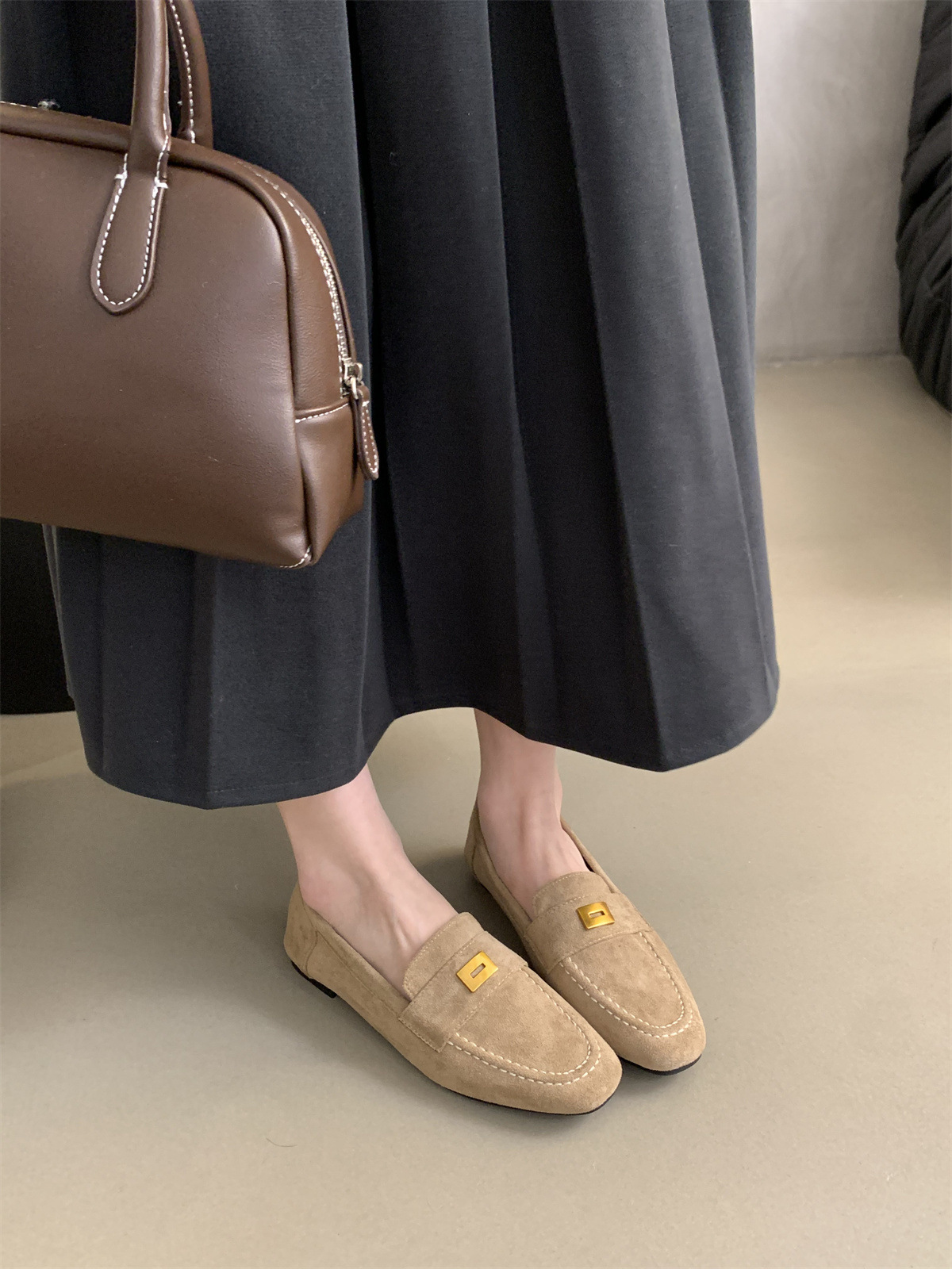 Suede Quality Loafers Women Flat Casual Leather Metal Decor Slip on Mules Spring Summer Walk Runner Shoes Woman ab5e ac52