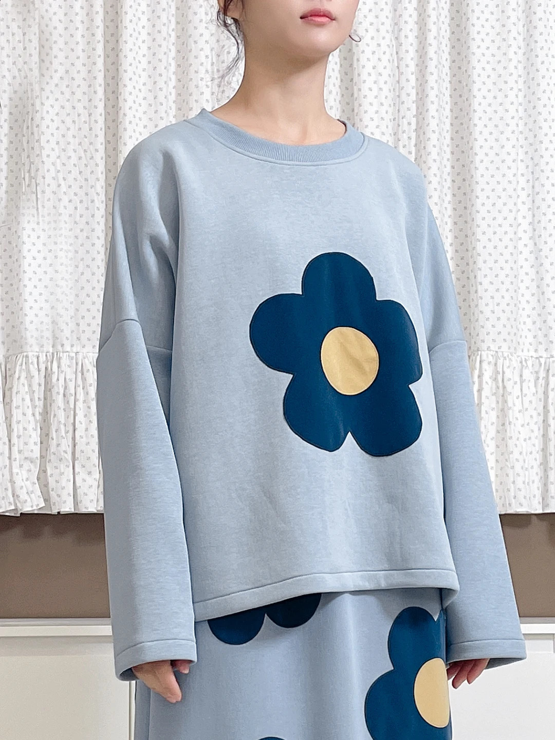 Imakokoni Original n Round Neck Pullover Long Sleeve Blue Flower Printed Top for Women 234425 240827
