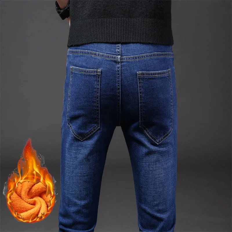 Winter Men Warm Thermal Brushed Cowboy Grey Jeans High Quality Male Fleece Stretch Slim Fit Pants Thick Velvet Trousers 240826Z