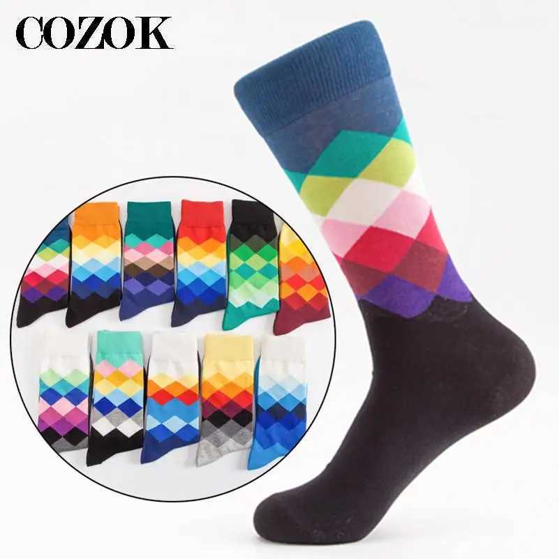 Men's Socks 5 Pairs Male Tide Brand Men Cotton Socks Gradient Color Spring Summer Style Long Wedding Sock Mens Kn High Business Socks Sox Y240830