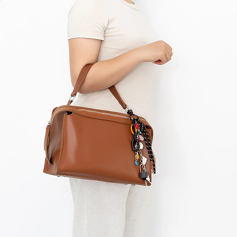 Fashion Creative Lock Key Pendant Keychain Colorful Keyring For Women Bag Charm Handbag Hanging Decoration Car Holder 240829Z