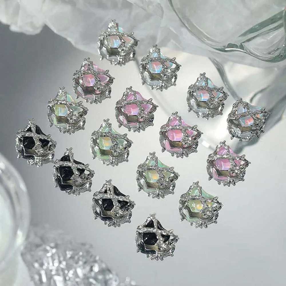 5 pieces/set of ergonomic materials for Halloween heart-shaped nail decoration DIY nail accessories nail art charm Halloween heart-shaped nail accesso