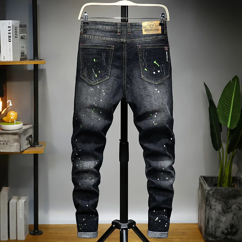 Ripped Denim Slim Jeans Mens Washed Tapered Brushed Motorcycle Straight Pants Male Black Jean trousers for men 240826Z
