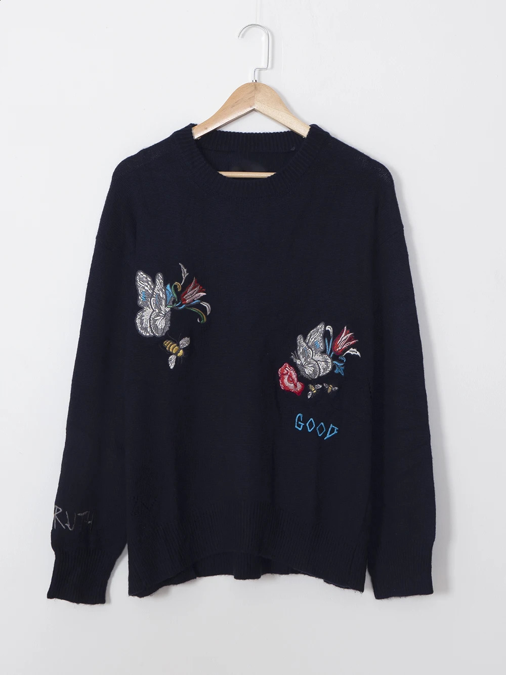 ZESSAM Letter Butterfly Embroidery Jacquard Cashmere Woman Sweater Long Sleeve ONeck Female Pullover Classic Retro Lady Top 240827