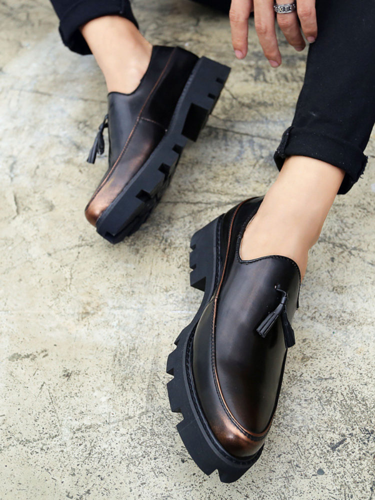 2022 Brand New Designer High Quality Casual Pointed Toe Men Dress Thick Soled Shoes Antiskid Shoe 518f