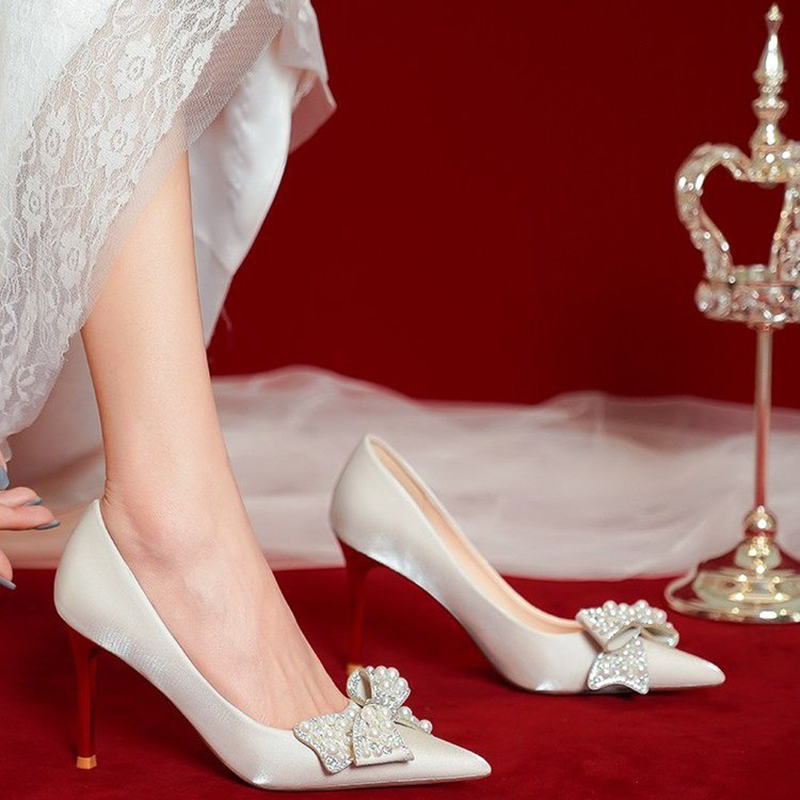 Luxury Pearl Bowknot Wedding Bridal Shoes for Women 2023 Sexy Pointed Toe Stiletto Heel Pumps Woman Beige Satin High Heels Shoes Y241008