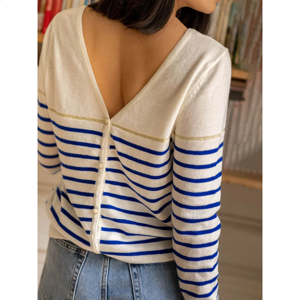 ZESSAM Striped Graphic Print Women knitting TShirt VNeck Long Sleeve Button Lady Cardigan Classic Casual Vintage Femme Top 240827