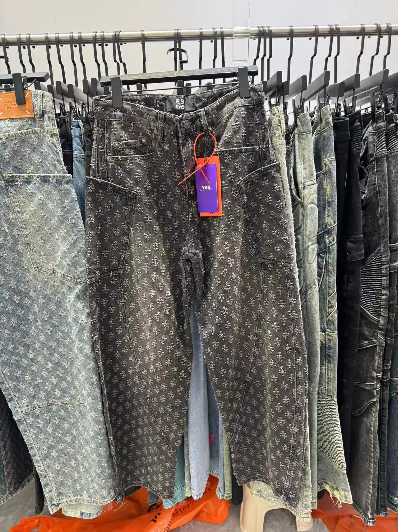 Street Jacquard Pattern Denim Pants Mens Retro Straight Pocket Bottom Mens Loose Jeans 240829