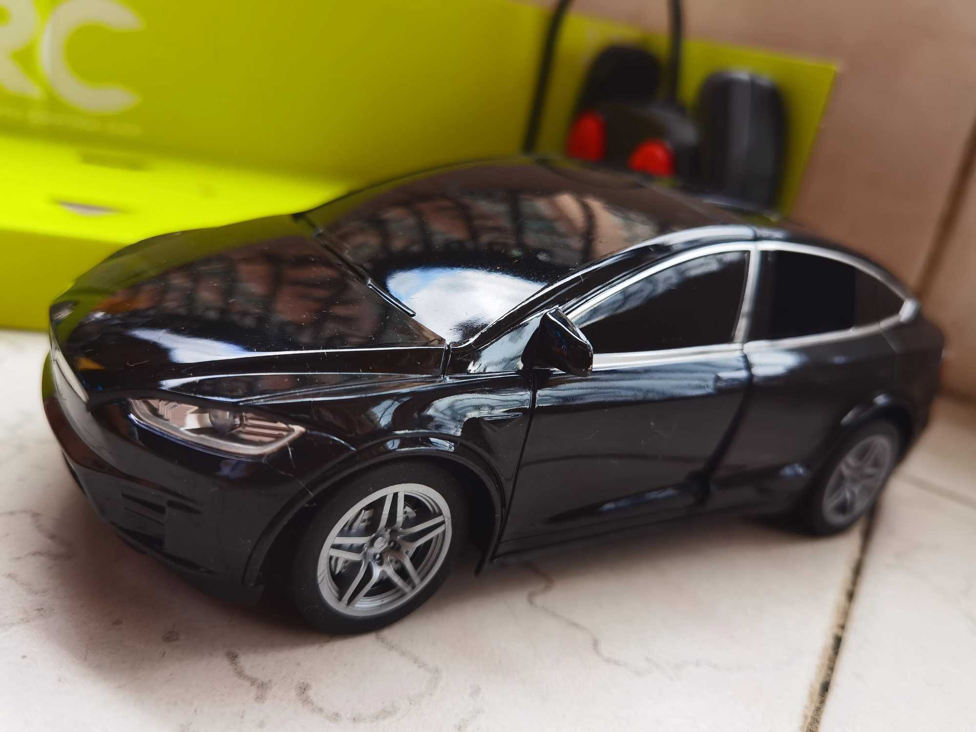 Tesla RC four way remote control car manual double door 1 24 model childrens toy car with light holiday gift W240829