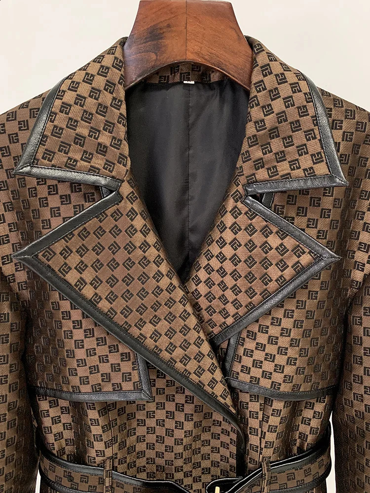 Celebrity Jacquard Maze Print Fashion Pants and Jackets Black