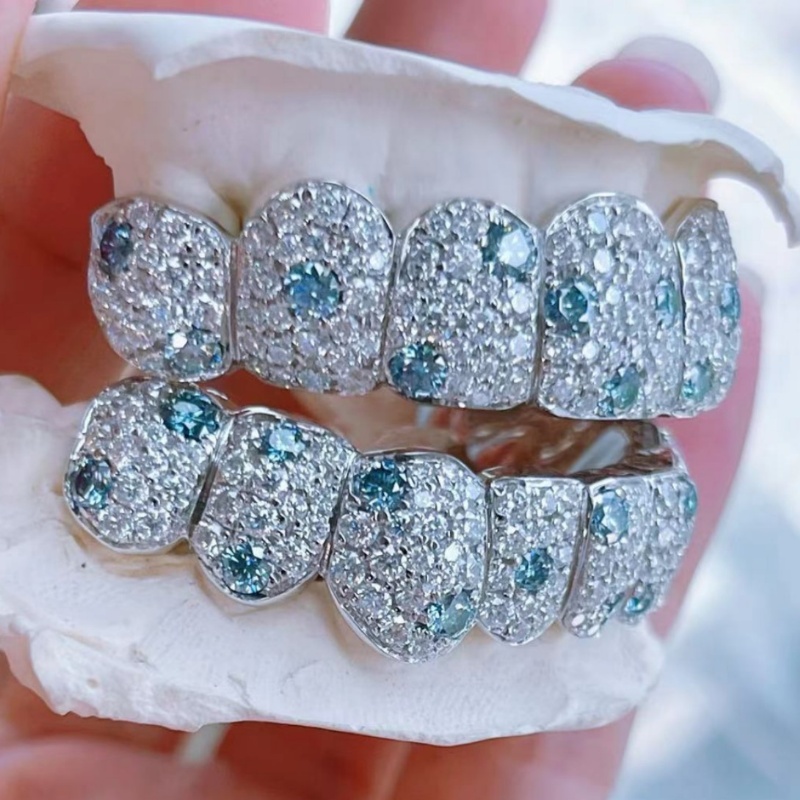 Luxury Moissanite Diamond Iced Out Custom Made Teeth Grillz Allergic Free 925 Sterling Silver Full VVS Moissanite Grillz Dental Jewelry Gift