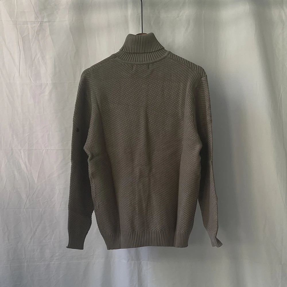 High quality turtle neck sweater mens sleeve cross embroidered knitted sweater mens badge puller mens 240829