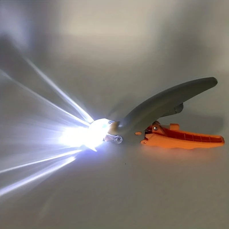 1 LED Pet Nail Clipper with Light Cat and Dog Cleaning Scissors Provide Simple Safe Beauty Care for Dogs Claws 240829