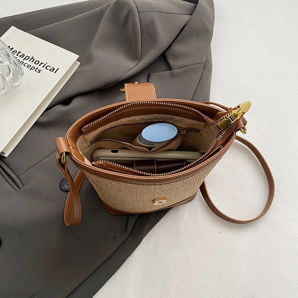 Summer grass shoulder bag elegant PU leather woven with adjustable straps 240830