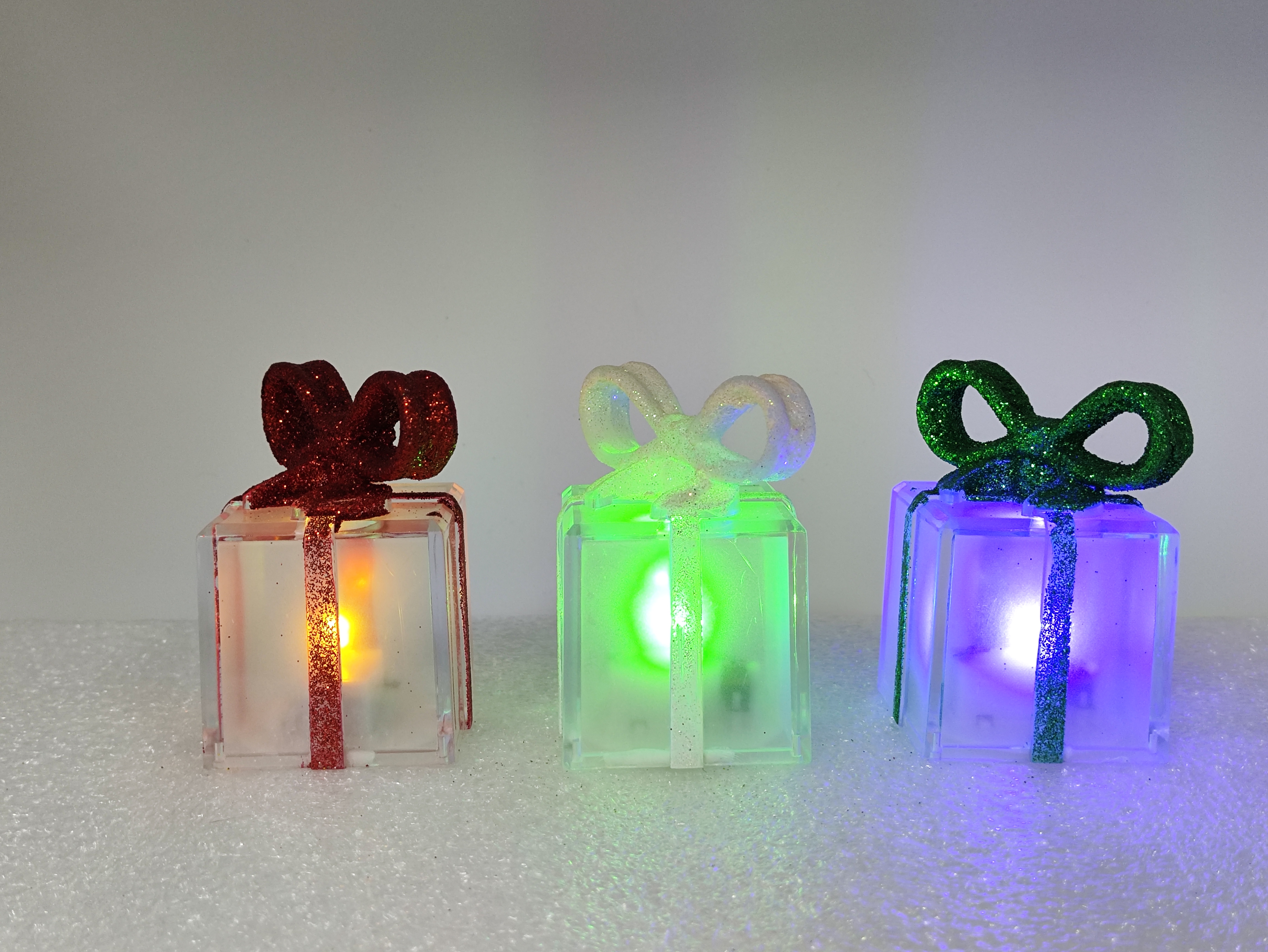 Christmas gift box for children LED lights new small ornaments