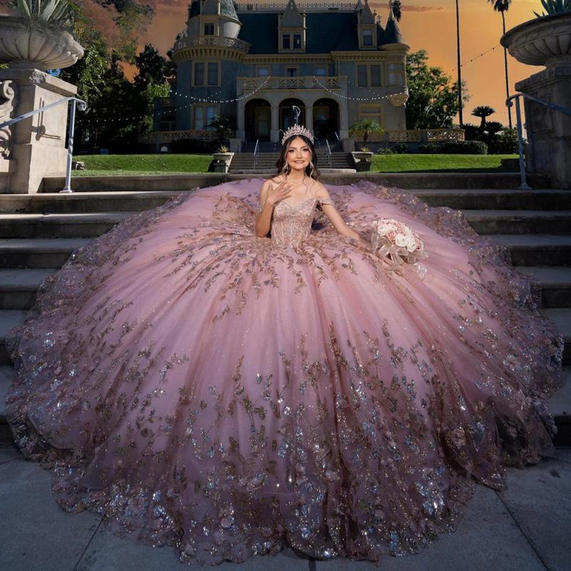 Pink Off The Shoulder 3D wers Ball Gown Quinceanera Dresses Ruffles Sequined Appliques Lace Beads Tull Corset Vestidos De 15 Anos