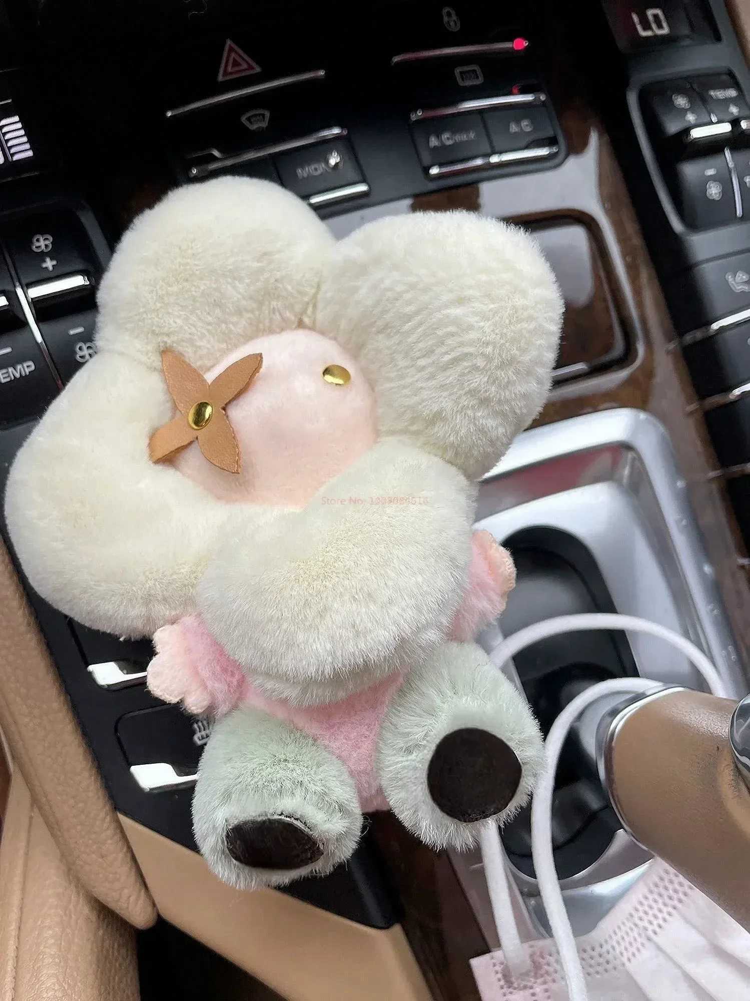 Keychains Lanyards New Sunflower Plush Doll Cute Plush Doll Pillow Christmas Gift Bag Pendant Kawaii Plush Keychain Plush Toy Birthday Gift Y2408166BS