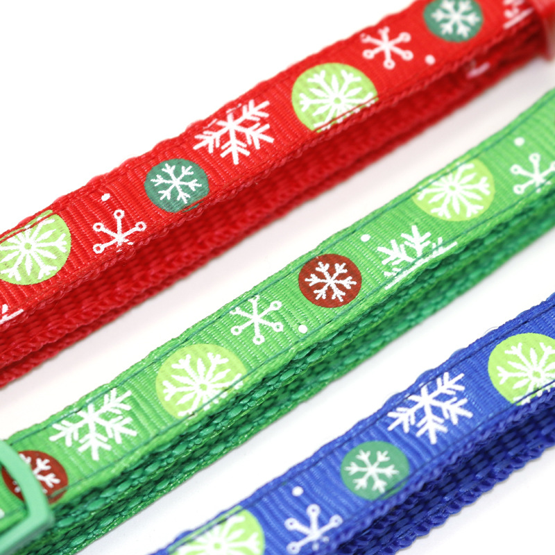 1.0cm Adjustable Pet Collars Puppy Dog Cat Christmas Snowflake Pattern Pet Collars with Bell for Cat and Puppy Pet Accessories