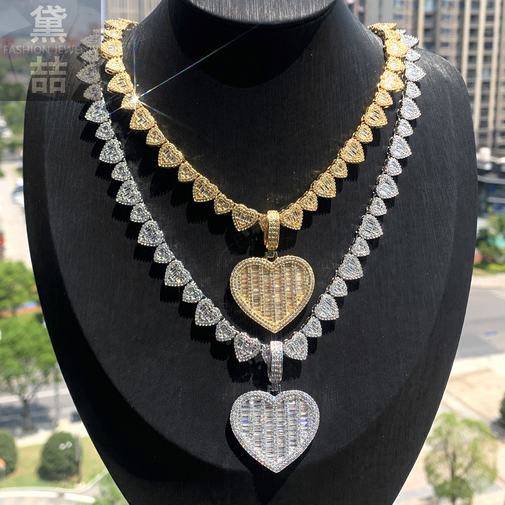 Hip Hop Heart Shape Pendant Necklace with Heart Shape Chain Gold Plated Jewelry