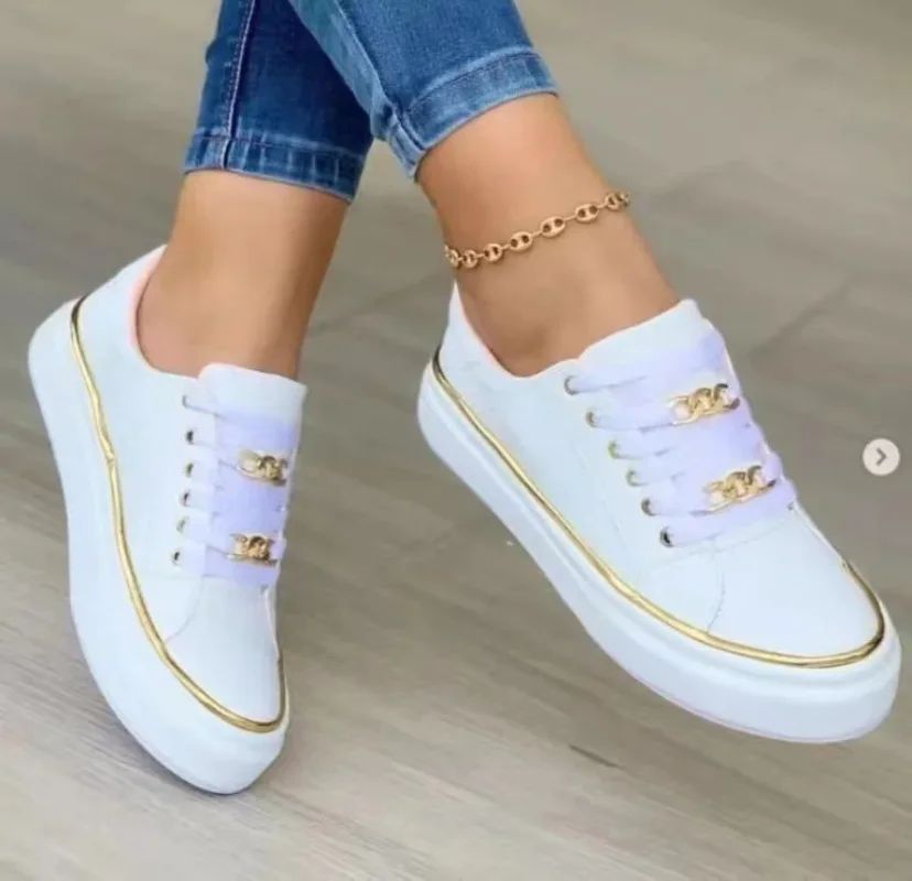 Size Plus 43 Sneakers European and American Fashion Chain Casual Shoes for Women Thick Sole Elevated Sport Flats atos d9ca