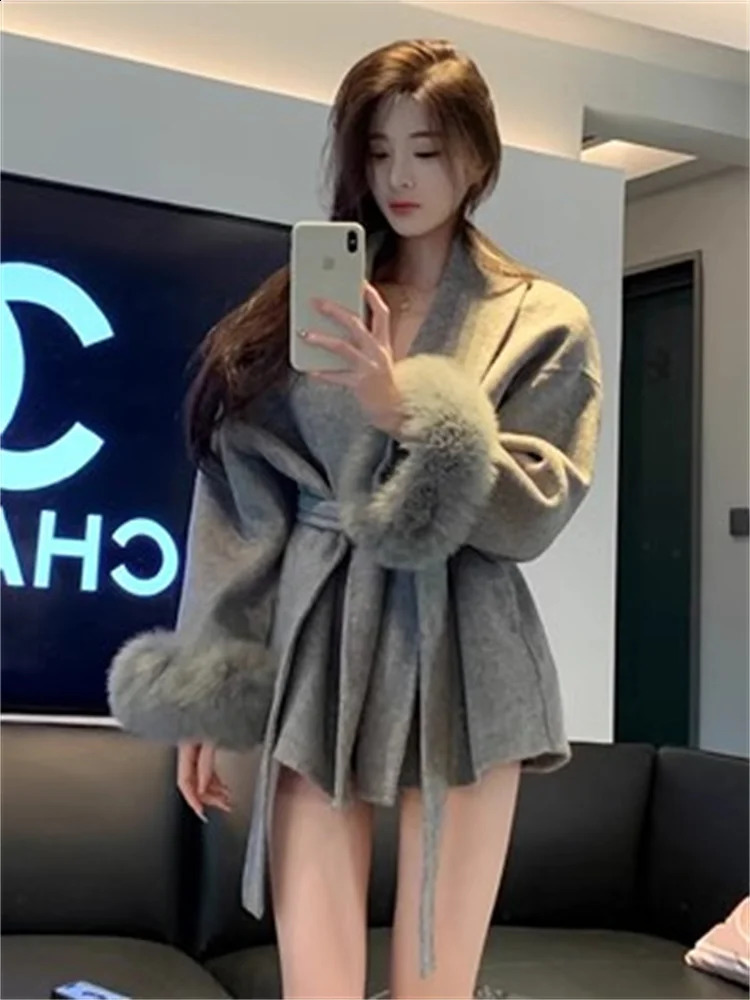Grey Tie Waist Collection Woolen Coat Womens Autumn and Winter Long Sleeved Loose High-end Cape Coat Medium Length Top 240830