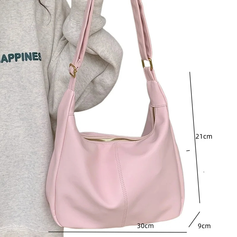High quality womens shoulder bag womens soft leather cross body bag student backpack casual commuting handbag simple handbag 240830