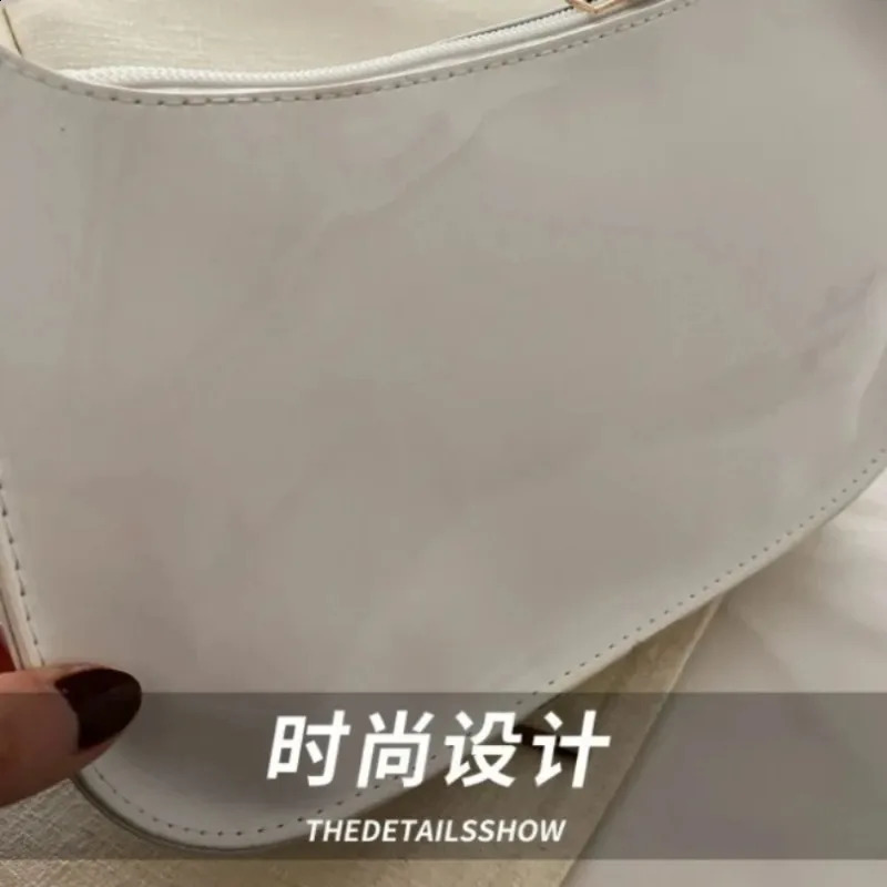 Womens Patent Leather Handbag Versatile Fashion Shoulder Bag Casual Communicating Girl ner Zipper Small 240830