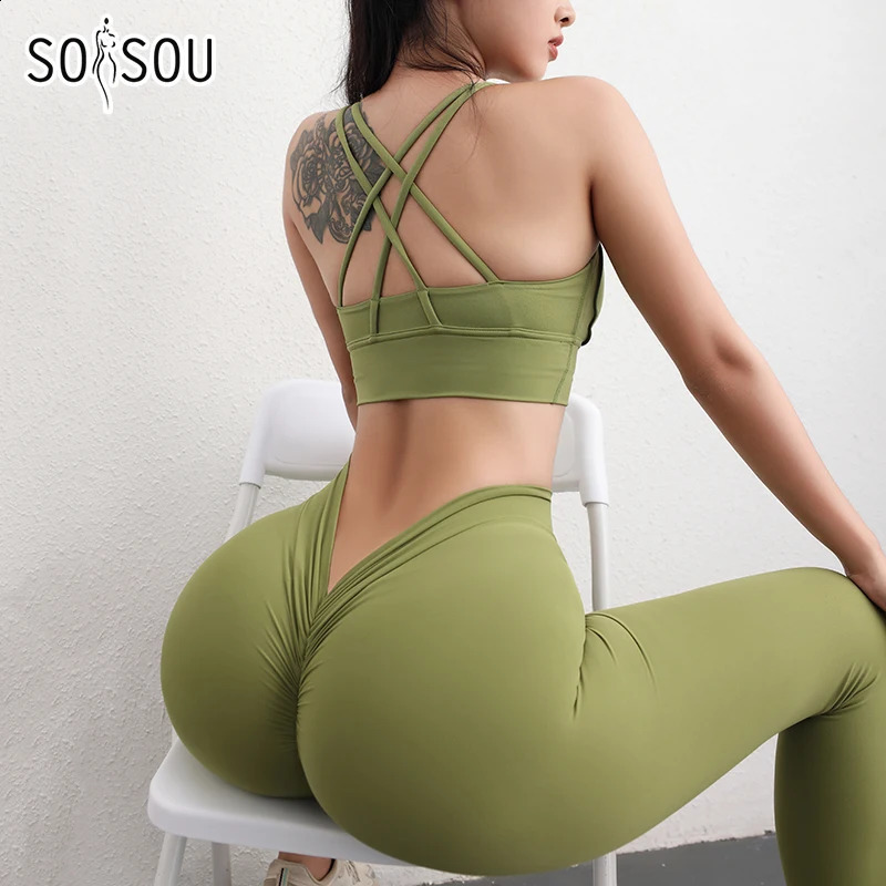SOISOU Nylon Yoga Set Womens Tracksuit Sportswear Gym Leggings Woman Bra Chest Pad Removable Vshaped Hip Clothing 240820