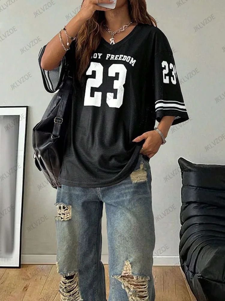 Summer Black 23 Enjoy Free Printed Tshirt Womens Vneck Short sleeved Football Shirt Y2K Loose Street Clothing Top 240830