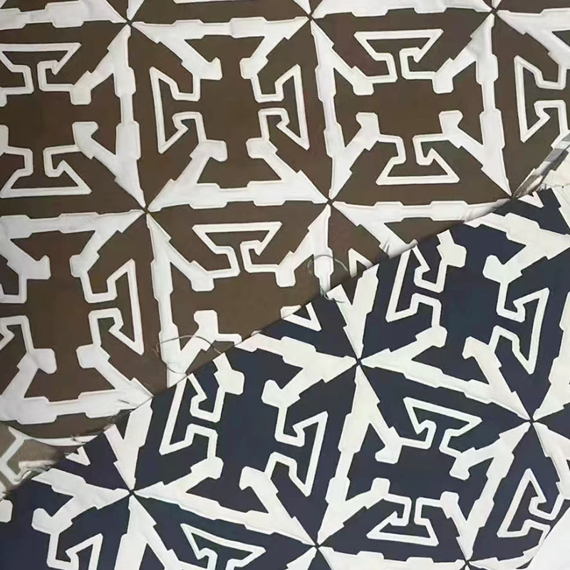 Clothing fabric Polyester salt-shrink fabric printed fabric factory direct supply