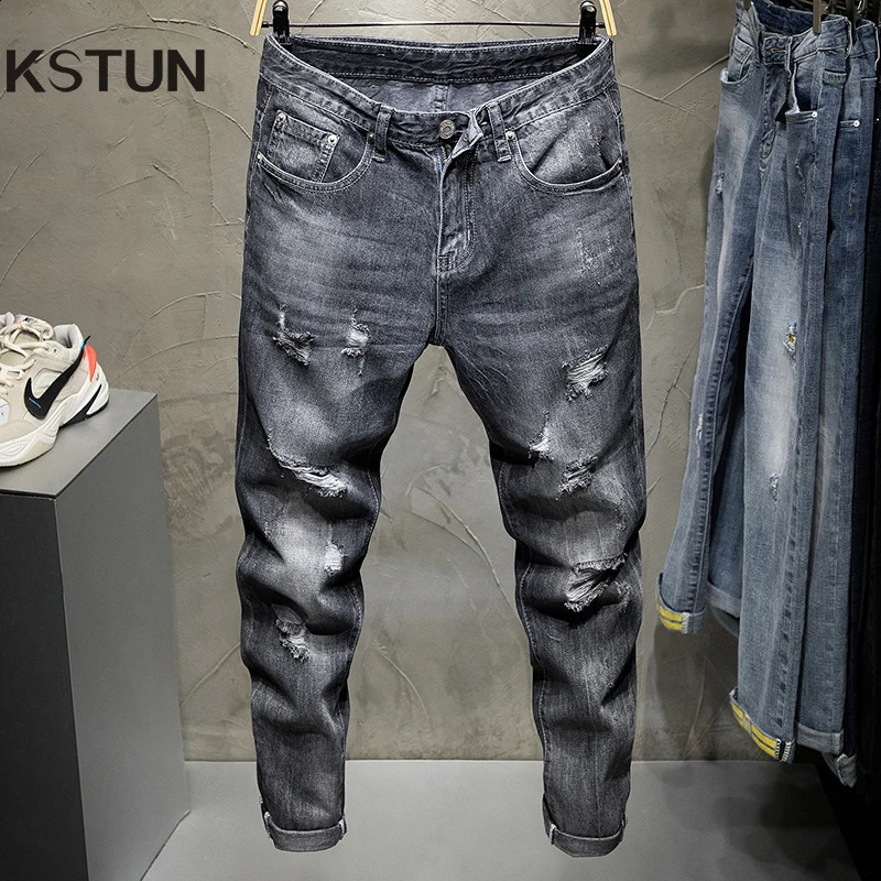 Hip Hop Jeans Men Ripped Denim Gray Hollow Out Ankle Length Pants Streetwear Distressed Frayed Holes Desinger 2024 Summer 240826Z