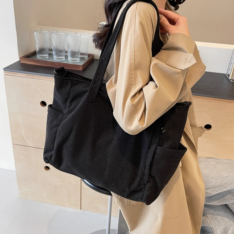 Bag tote bag for men and women large capacity business office leisure short distance travel sturdy durable classic 240830