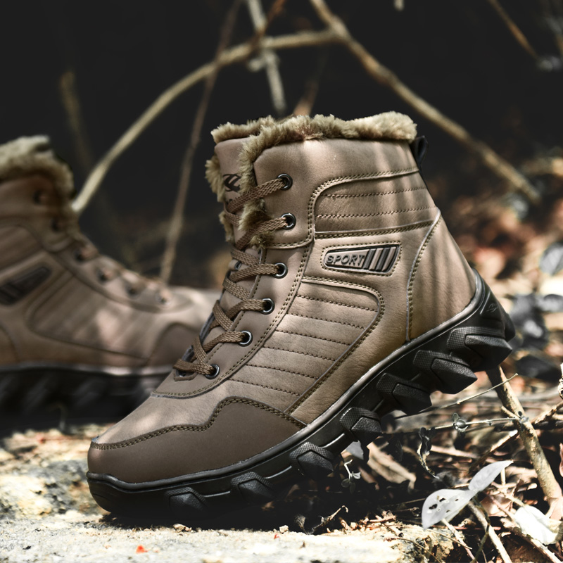 New 2025 Winter men boots Slippers Warm Men Shoes Waterproof Non-Slip Plush Sneakers Male leather Boots Plus