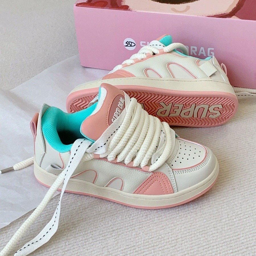 Women's versatile lightweight college style casual sports board shoes