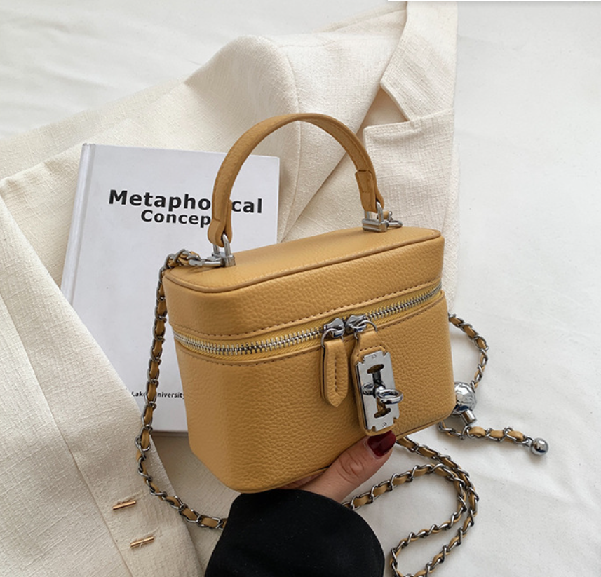 Women New Korean Version Fashion Shoulder Bag Personality Design Free Shipping New Free Delivery Designer Bag