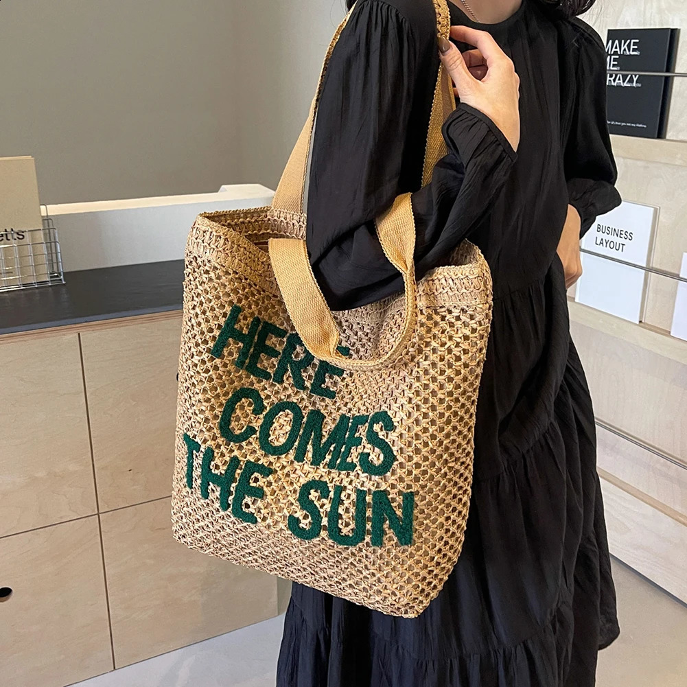 Womens Handbag Fashion Hollow Grass Woven Beach Shoulder Bag Summer Large Capacity 240830