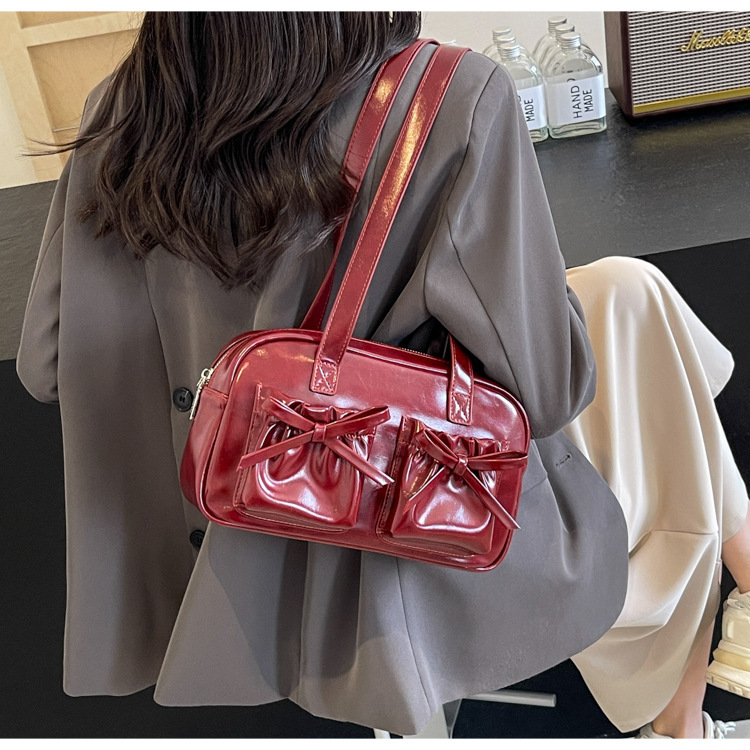 Women Bag Shoulder Bag Armpit Bag Design Sense Fashion Versatile Free shipping
