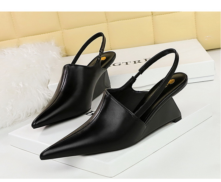 Bigtree New Designer Wedge Heels Hollow Back Strap Sandals Summer Shoes 2024 Fashion Pointed Tip Women Pumps