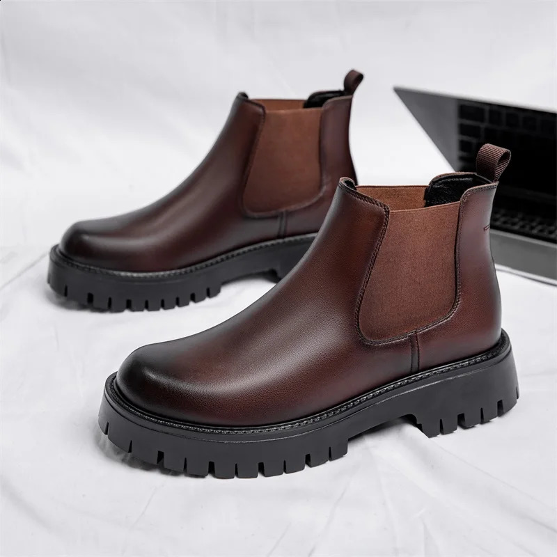 British Style Men Thick Bottom Waterproof Work Shoes Casual Chelsea Fashion Classic Leather Boots Comfy High Top Round Toe Boots 240830