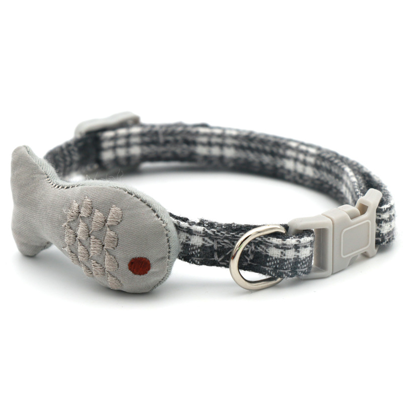 Pet Collar Adjustable Cat Accessory Collar with Small Fish Decoration Plaid Fabric Dog Collars for Kittens Puppies Pet Products