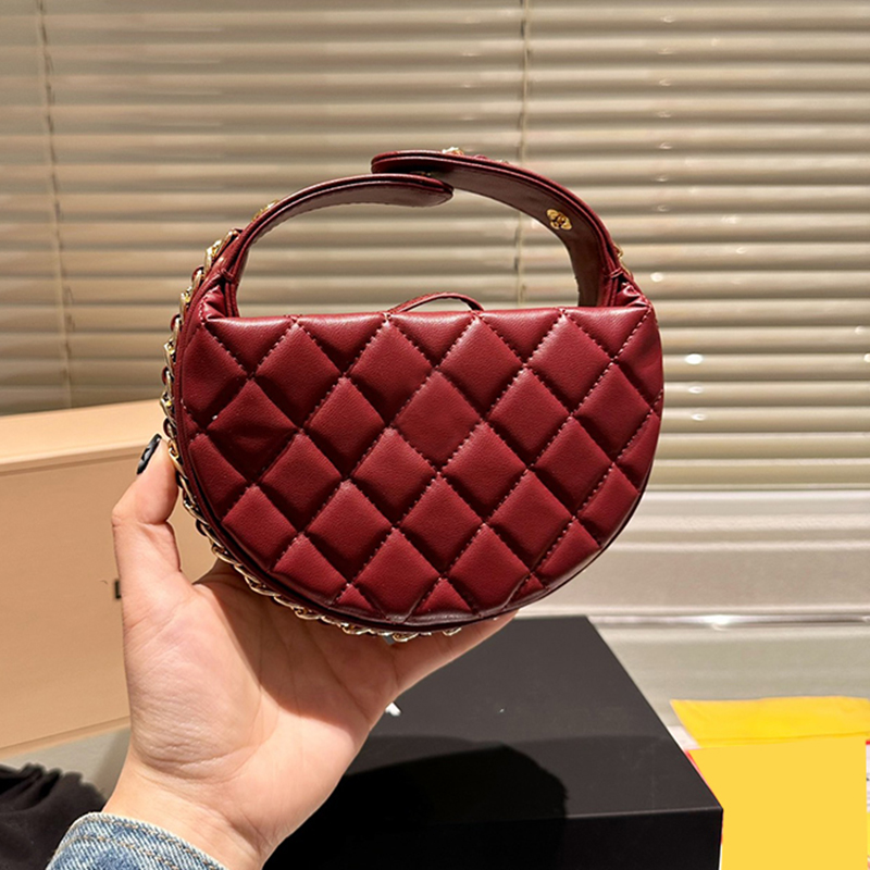 Luxury Womens Classic Mini Makeup Bag 16cm Storage Bag Leather Diamond Plaid Gold Hardware Metal C Buckle Princess Bag Coin Wallet Designer Card Holder Bags Designer