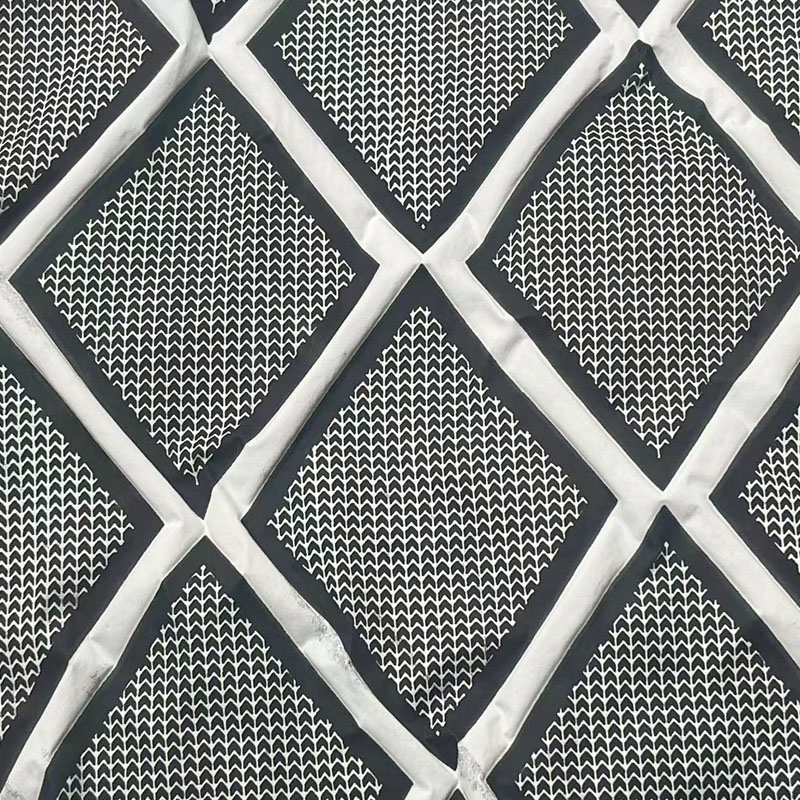 Clothing fabric Polyester salt-shrink fabric printed fabric factory direct supply