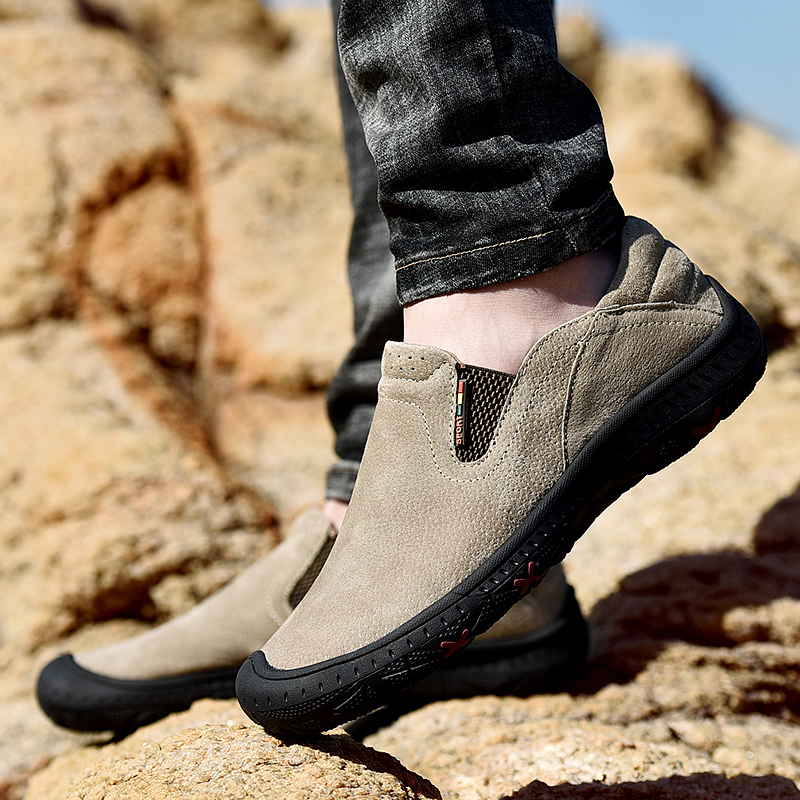 Outdoor Hiking Men Shoes Casual Sneakers Slip On Loafers Men Driving Soft Leather Shoes Men Hot Sale Zapatillas Hombre 2024